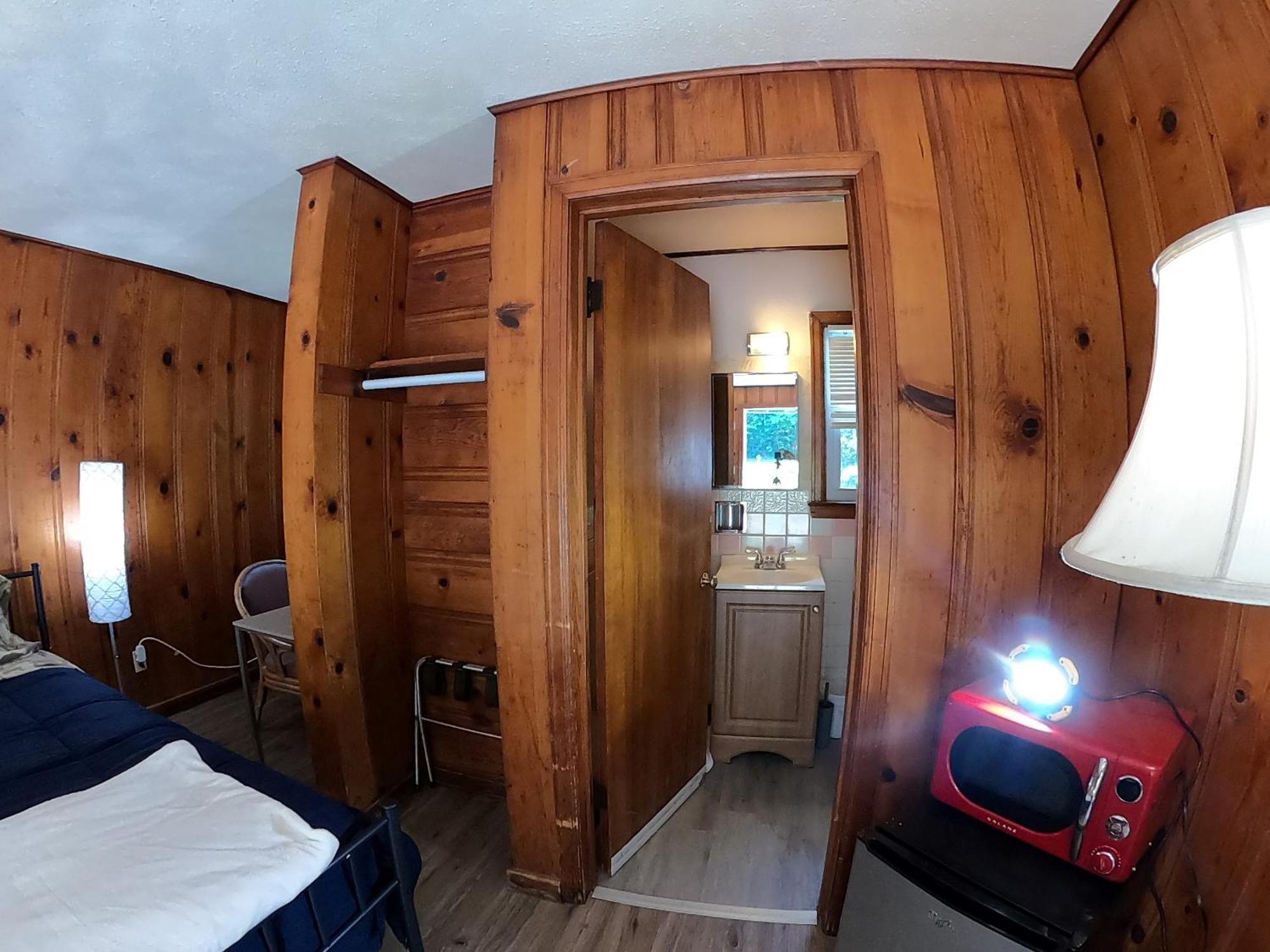 Heart Of The Berkshires Motel 皮茨菲尔德 外观 照片
