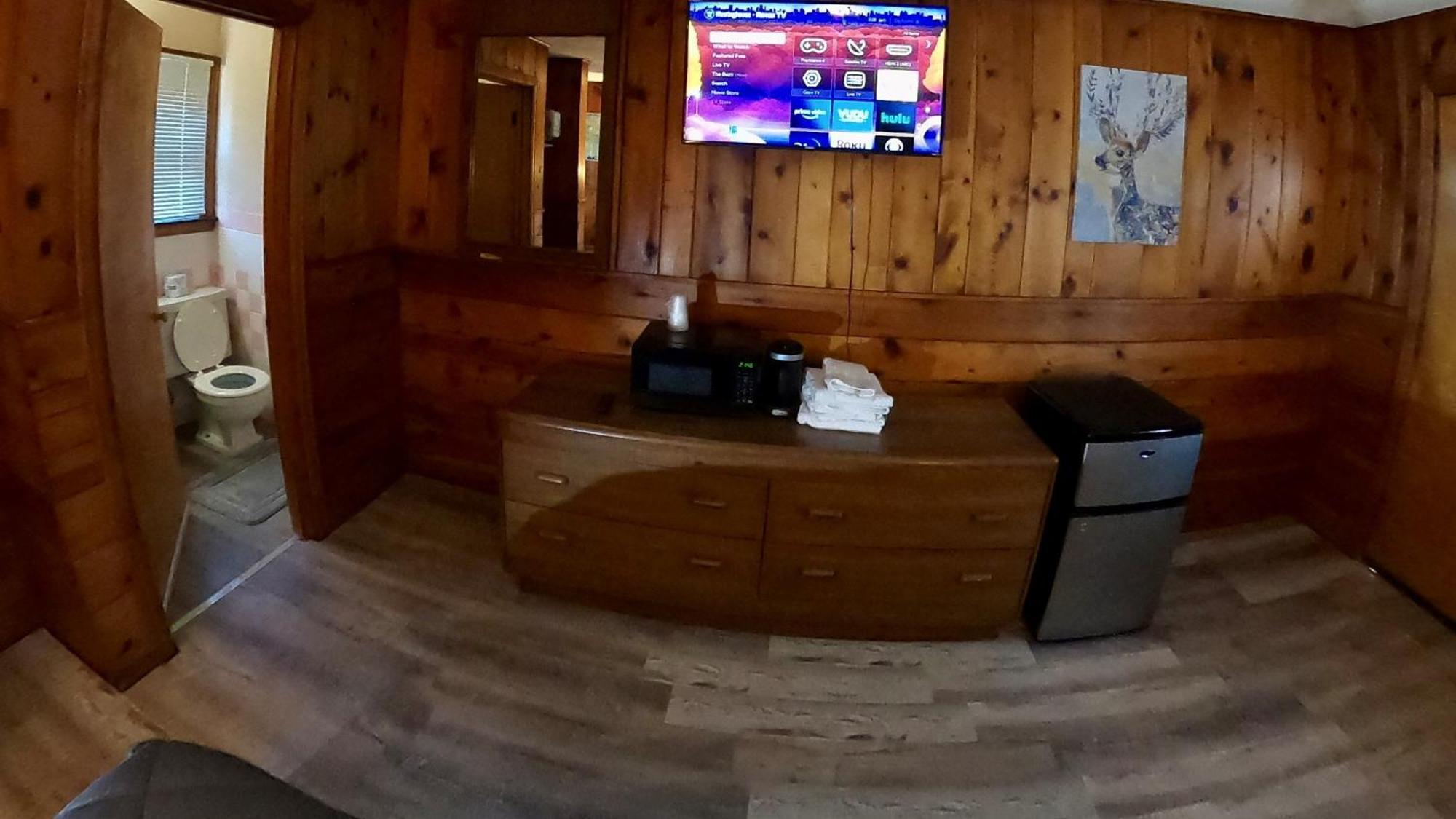 Heart Of The Berkshires Motel 皮茨菲尔德 外观 照片
