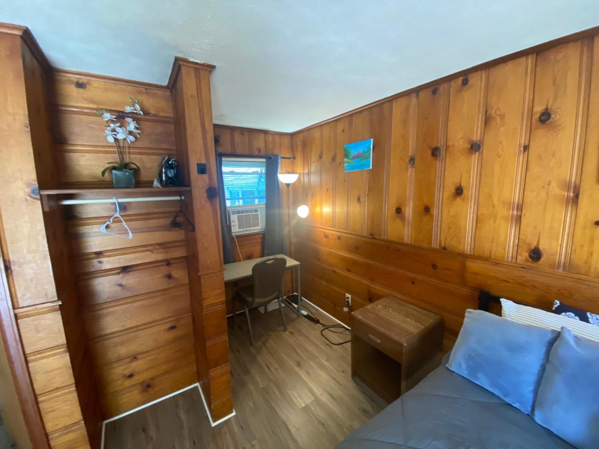 Heart Of The Berkshires Motel 皮茨菲尔德 外观 照片